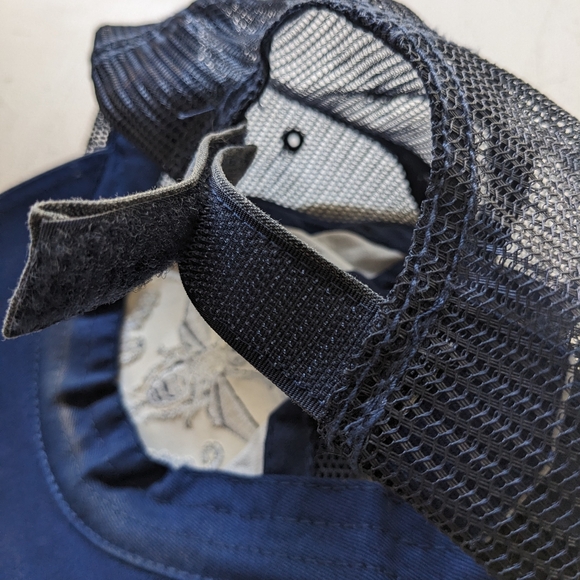 Save the Bees Cap Hat - Picture 4 of 5